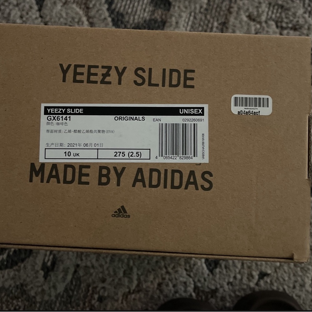 Yeezy soot slides
